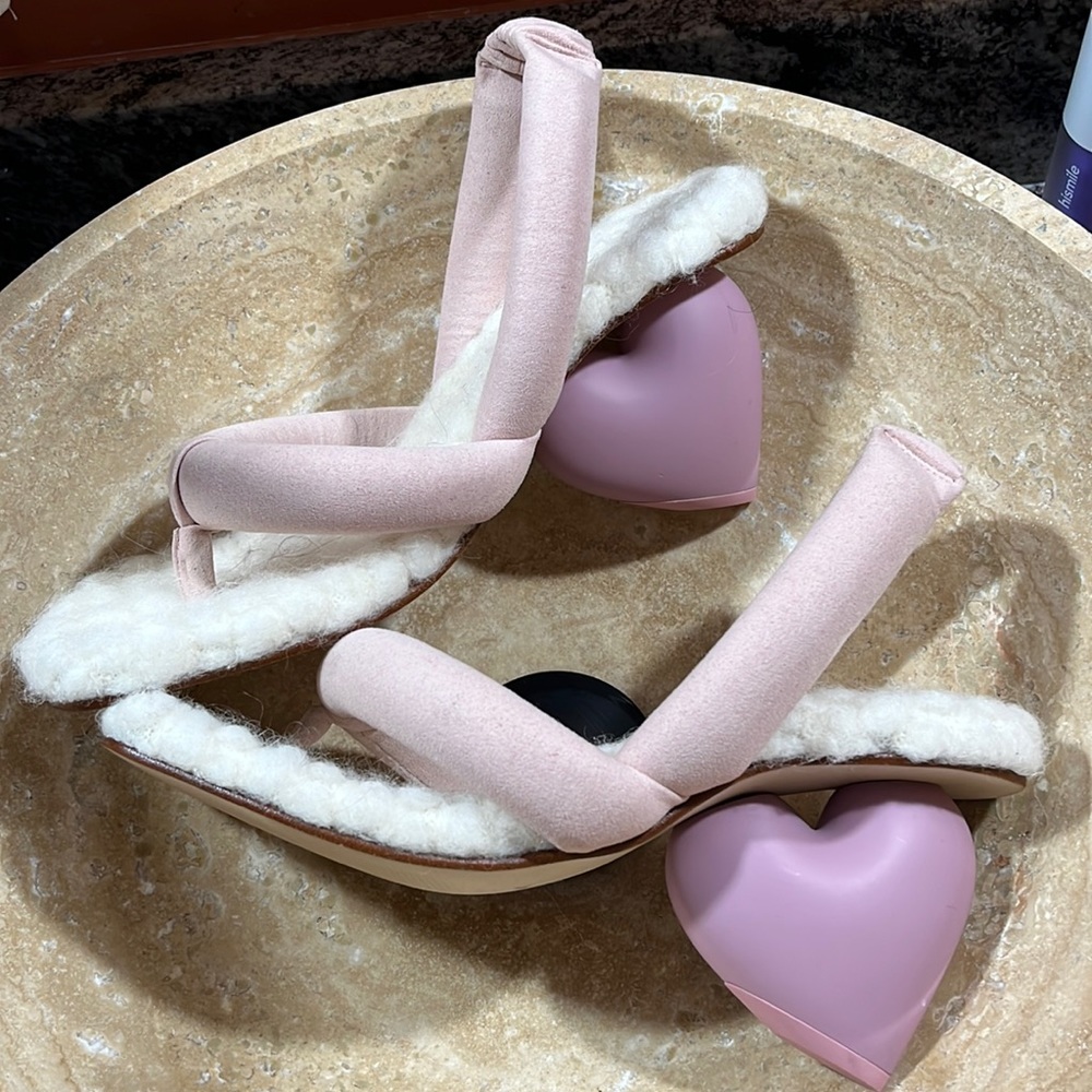 Yume Yume Heart Heels Size 41